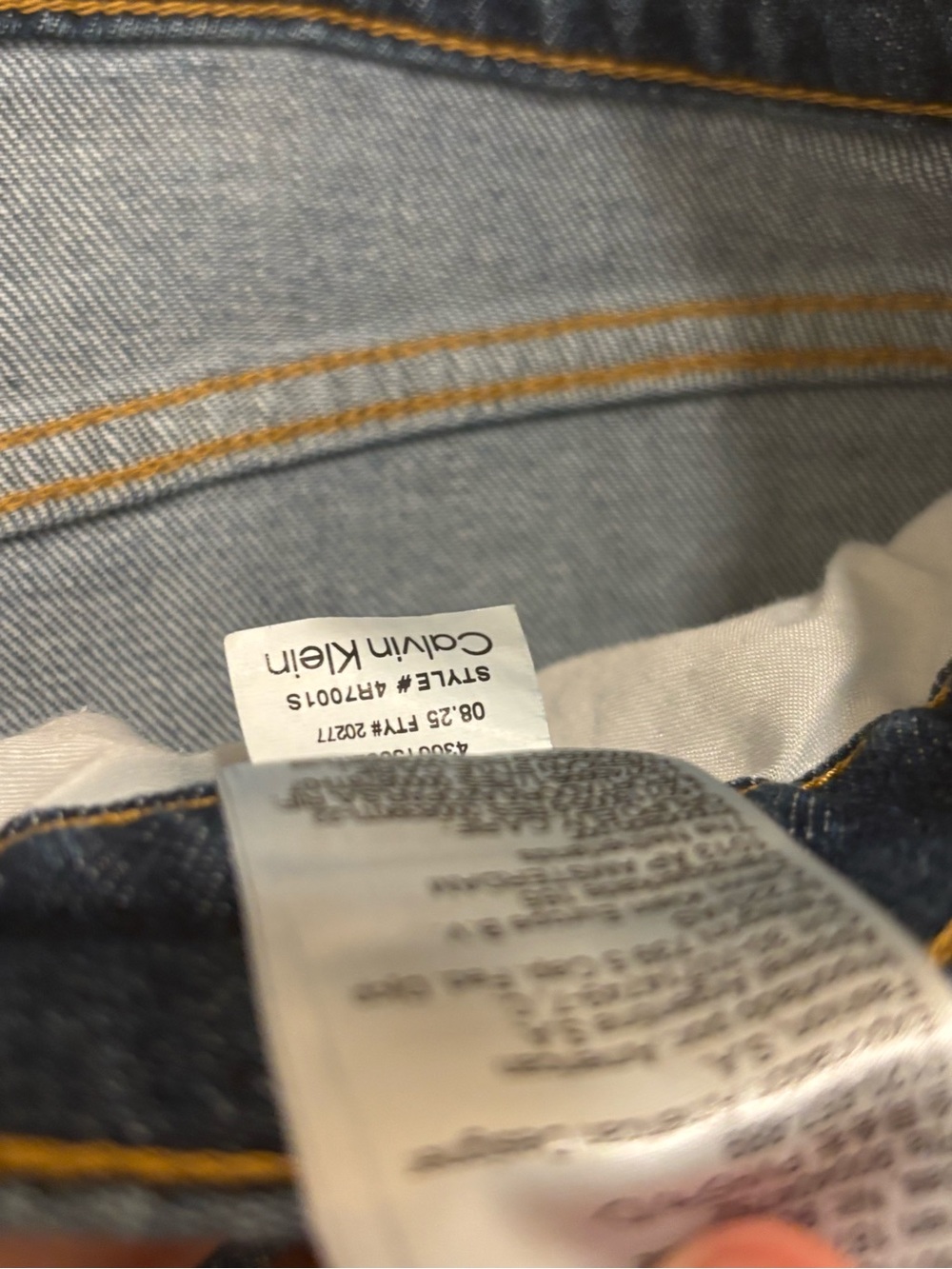 Calvin Klein Men’s Straight-Leg Jeans in Dark Blue Denim - Picture 2 of 4